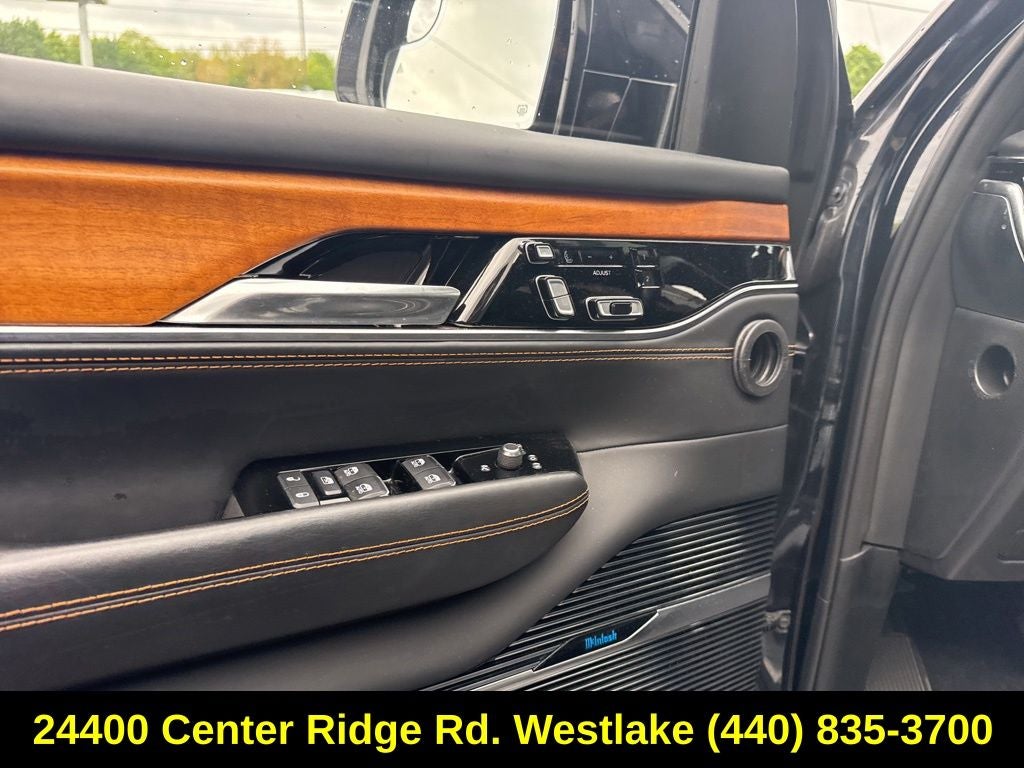 2022 Jeep Grand Wagoneer Series III