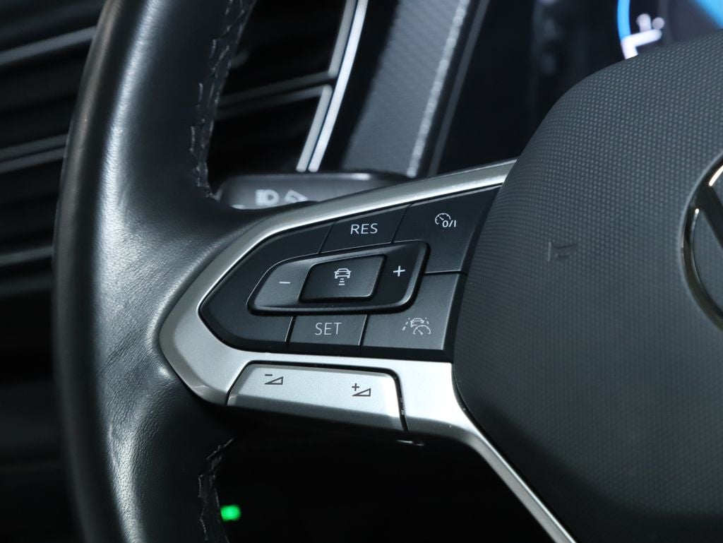 2024 Volkswagen Atlas Cross Sport 2.0T SEL Premium R-Line