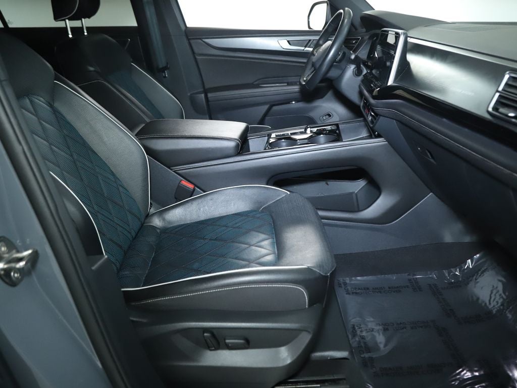 2024 Volkswagen Atlas Cross Sport 2.0T SEL Premium R-Line