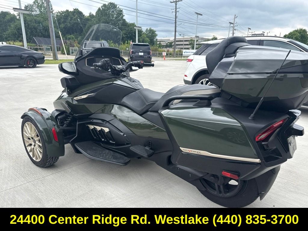 2023 Can-Am Spyder Base
