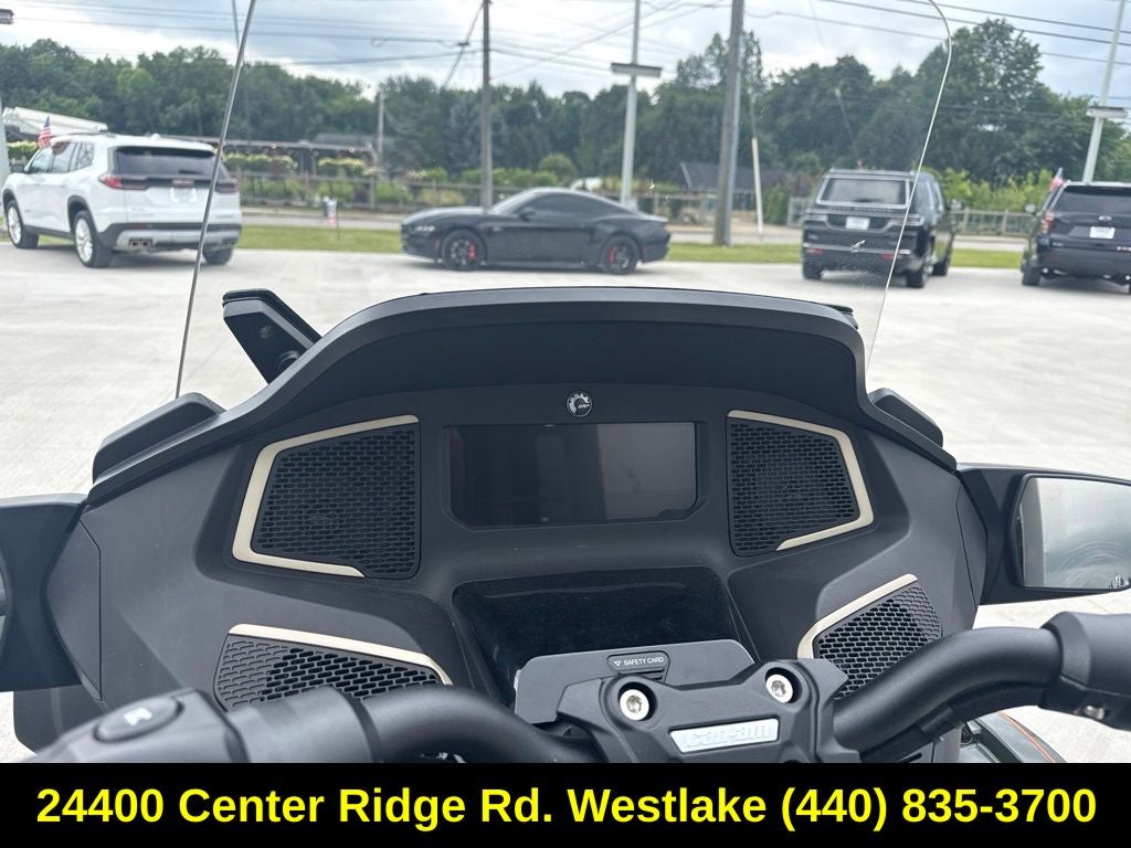 2023 Can-Am Spyder Base