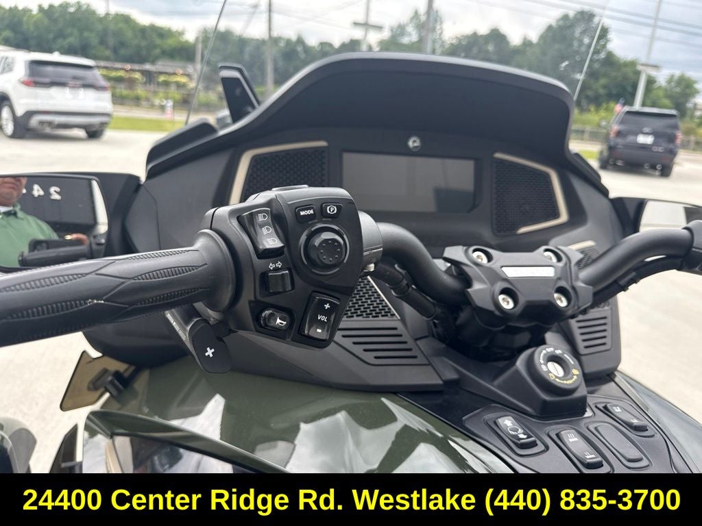 2023 Can-Am Spyder Base