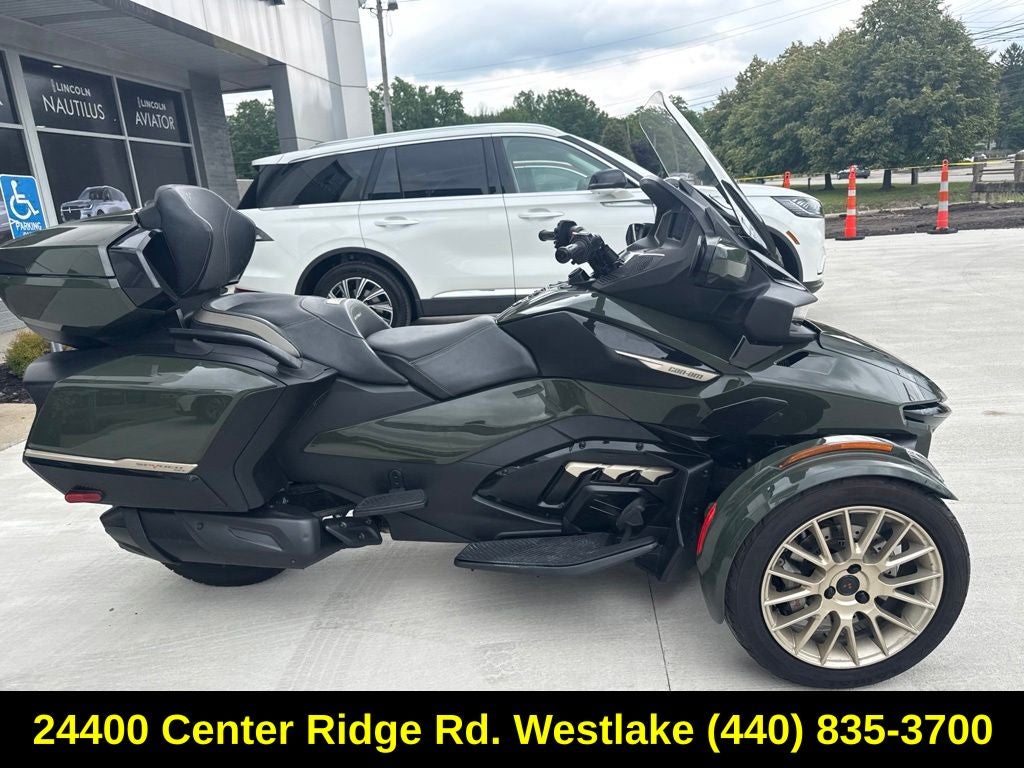 2023 Can-Am Spyder Base