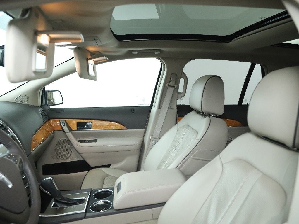 2015 Lincoln MKX Base