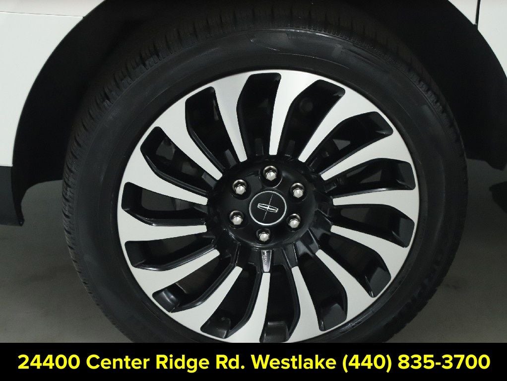 2022 Lincoln Navigator L Black Label