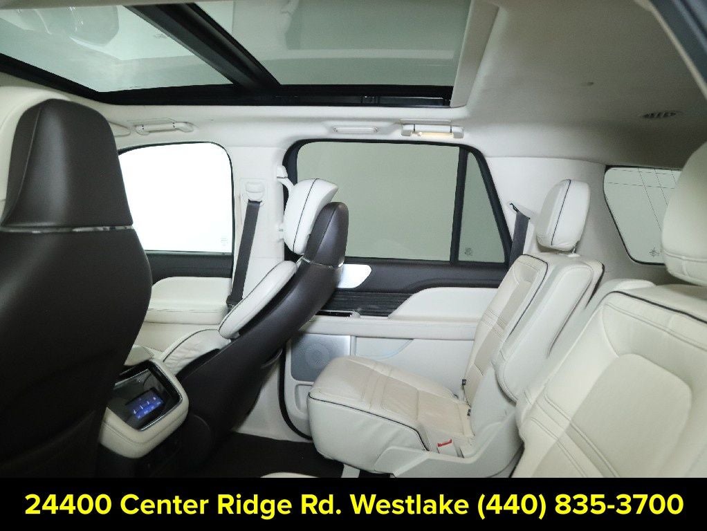 2022 Lincoln Navigator L Black Label