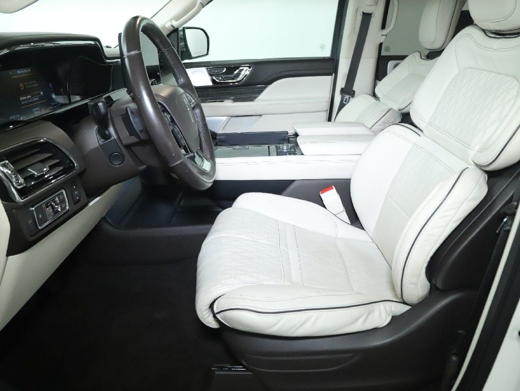 2022 Lincoln Navigator L Black Label