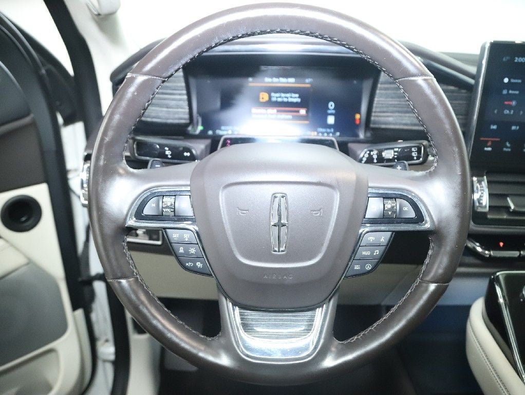 2022 Lincoln Navigator L Black Label