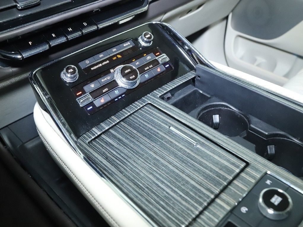 2022 Lincoln Navigator L Black Label