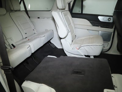 2022 Lincoln Navigator L Black Label