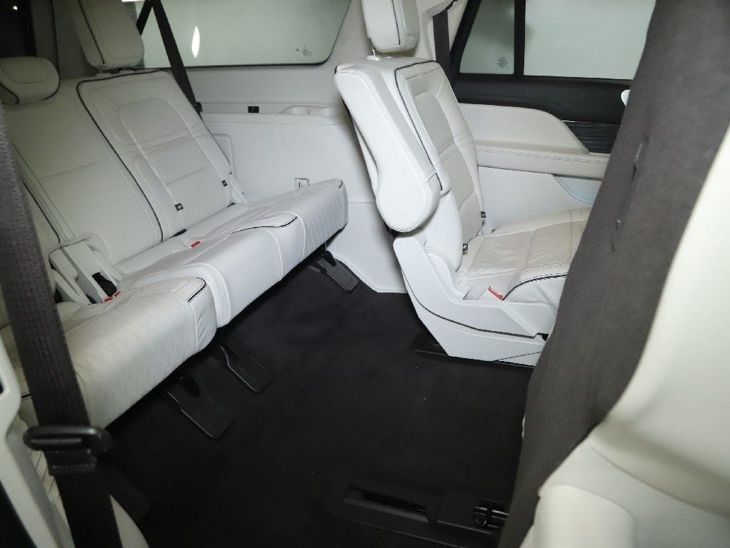 2022 Lincoln Navigator L Black Label