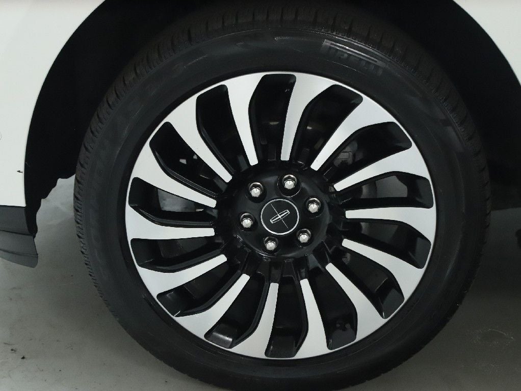 2022 Lincoln Navigator L Black Label