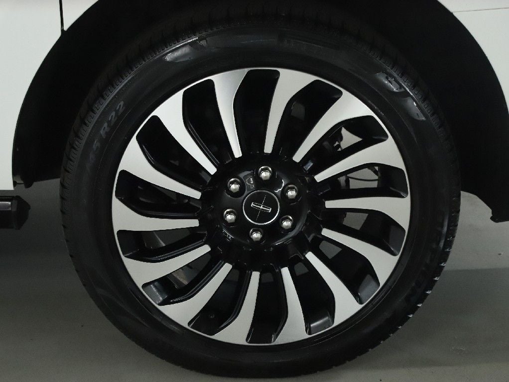 2022 Lincoln Navigator L Black Label