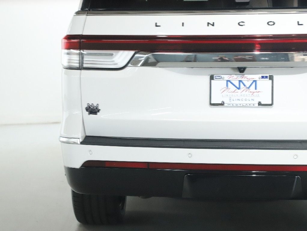 2022 Lincoln Navigator L Black Label