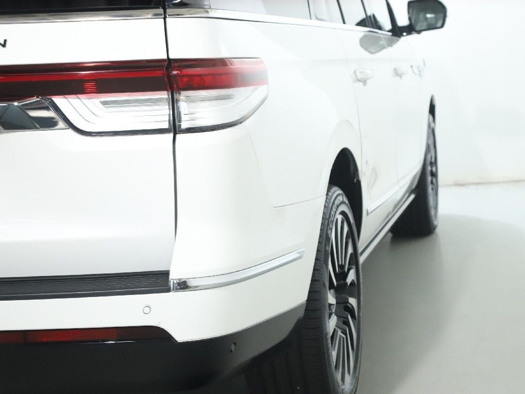 2022 Lincoln Navigator L Black Label