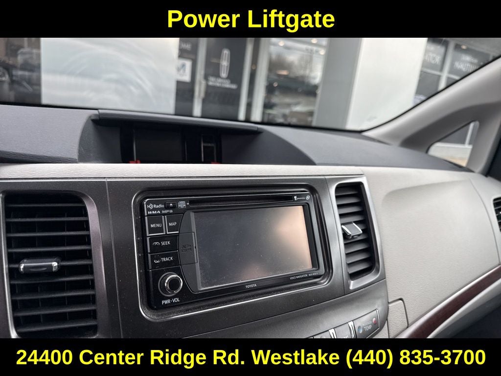 2014 Toyota Sienna XLE 7 Passenger