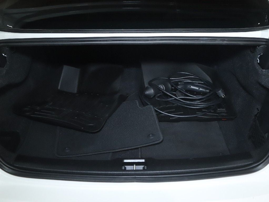 2022 Volvo S60 Recharge Plug-In Hybrid T8 R-Design Expression