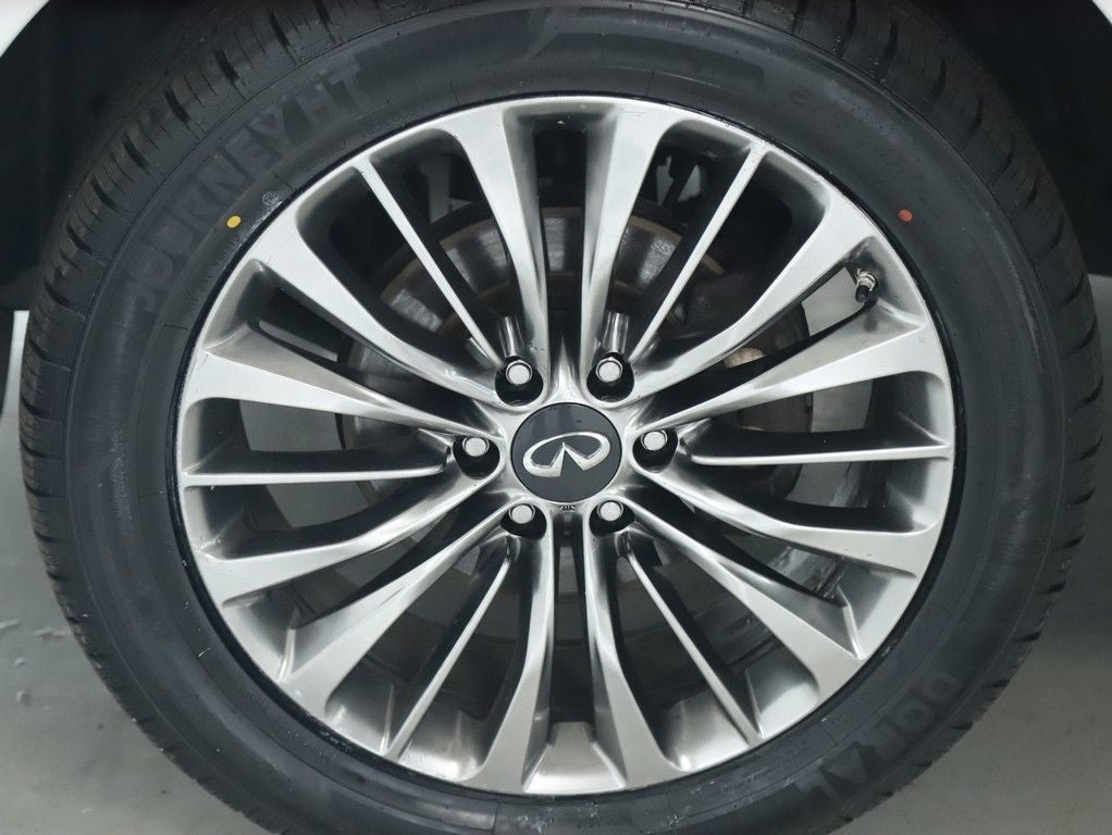 2018 INFINITI QX80 Base