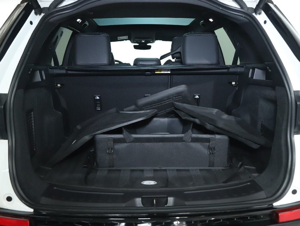 2024 Land Rover Discovery Sport SE