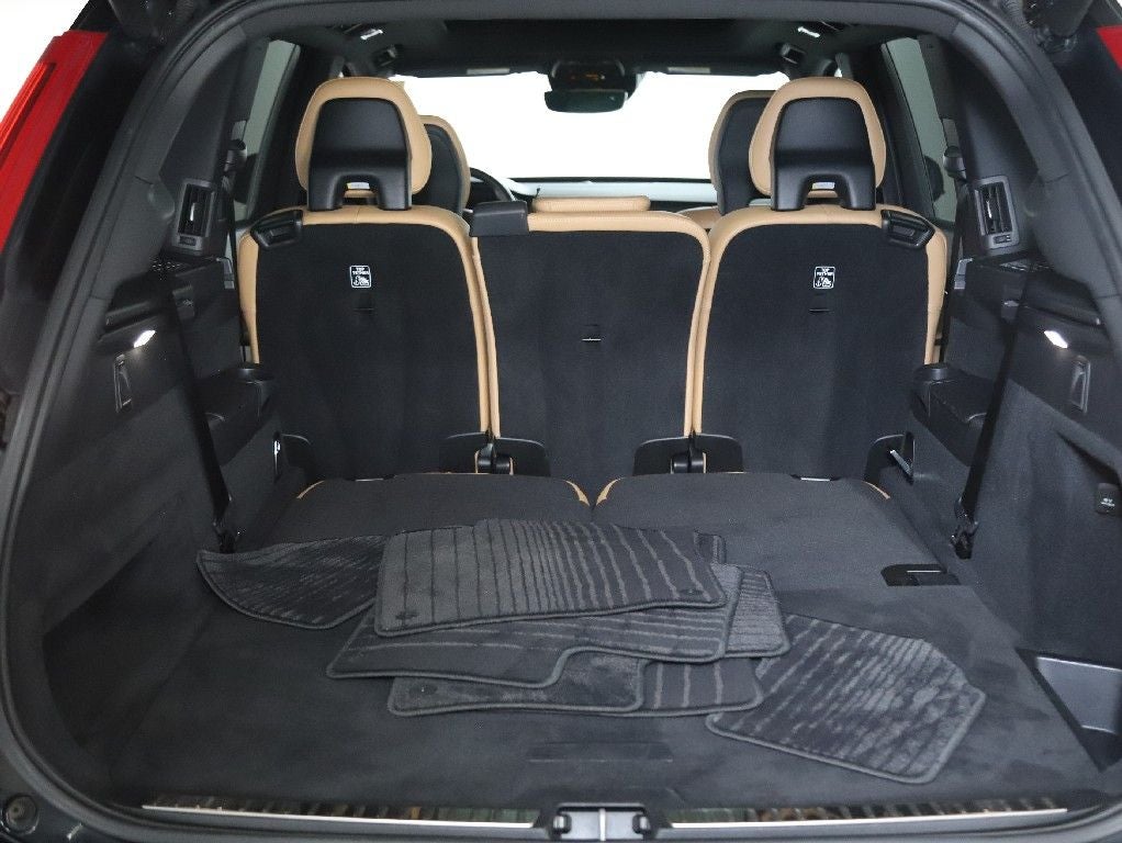2019 Volvo XC90 T6 Momentum