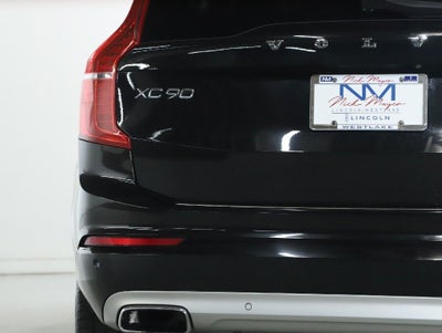 2019 Volvo XC90 T6 Momentum