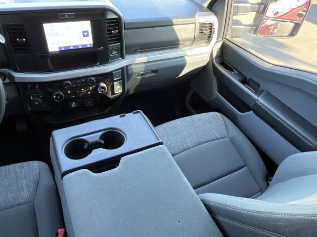2025 Ford Super Duty F-550 DRW XL