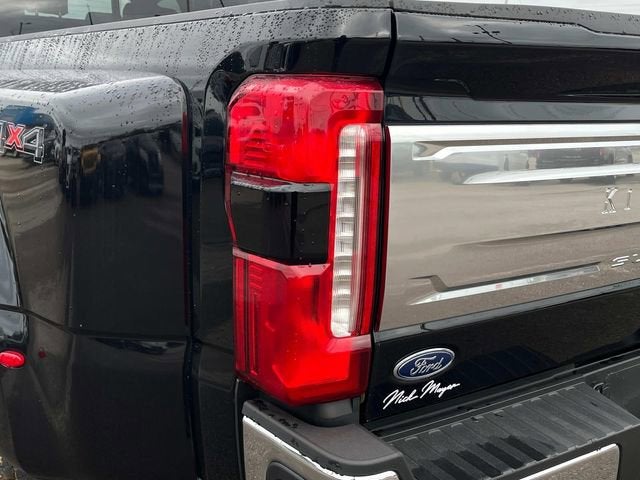 2025 Ford Super Duty F-450 DRW King Ranch