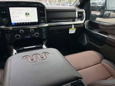 2025 Ford Super Duty F-450 DRW King Ranch