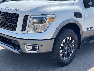 2017 Nissan TITAN PRO-4X